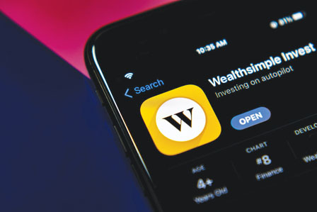 ꥭxWealthsimpleȤӷPƾڥ~n