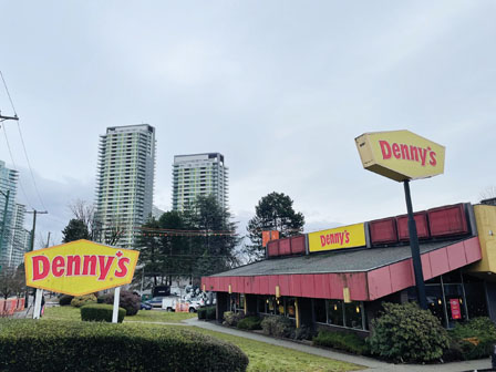 ūn50~Denny's~ UȯɦܭiO\