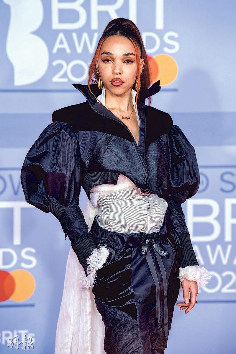 FKA TwigsJ[i·RFԫO aɺ믫hݷPVʯfv