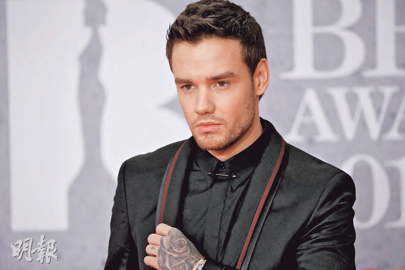 e1DWPڧʼZӤ` Liam PayneXhجr~