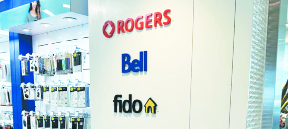 �[�q�H���q�Ȥ��D�C17% Rogers���̦hTelus�W�T�l